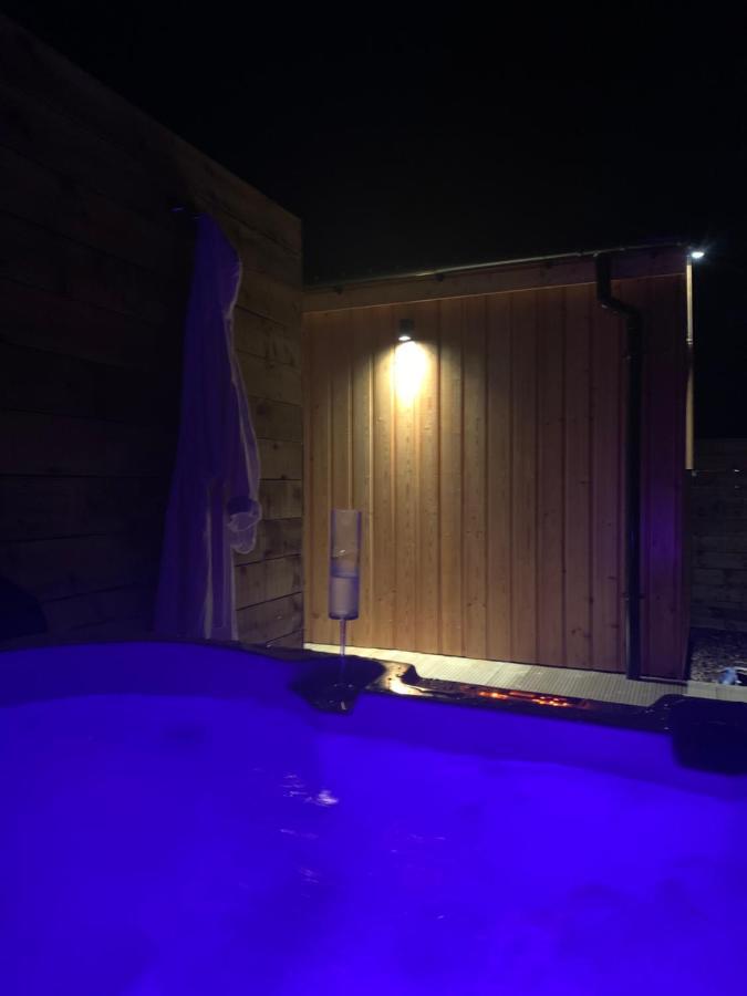 River Huts, Highland River Retreat With Hot Tub Inverness Exterior foto