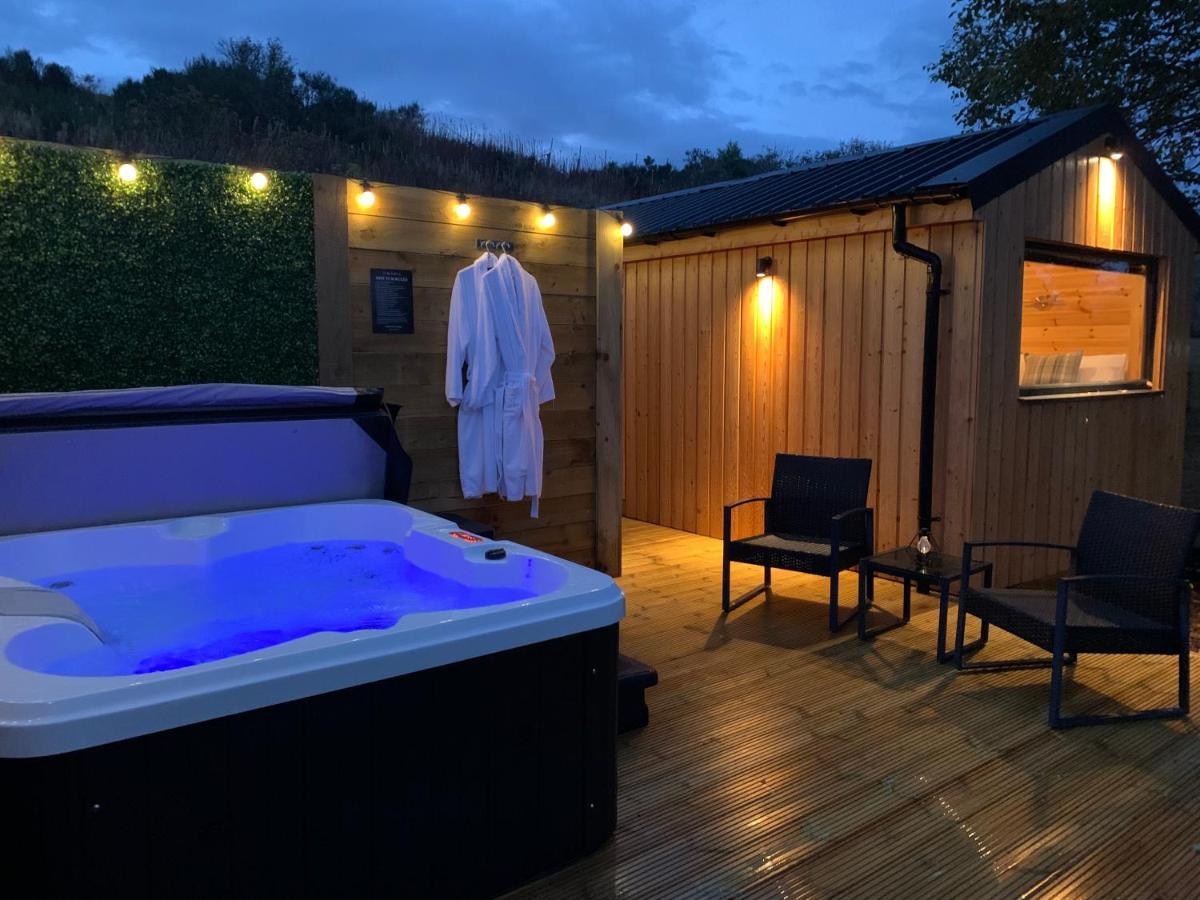 River Huts, Highland River Retreat With Hot Tub Inverness Exterior foto
