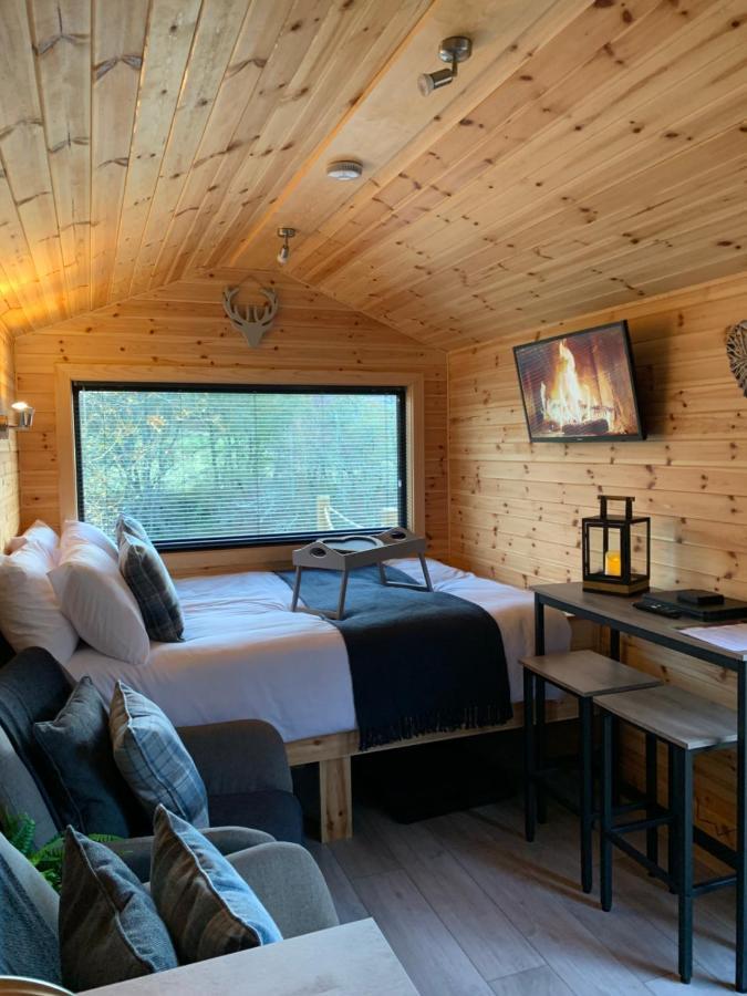 River Huts, Highland River Retreat With Hot Tub Inverness Exterior foto