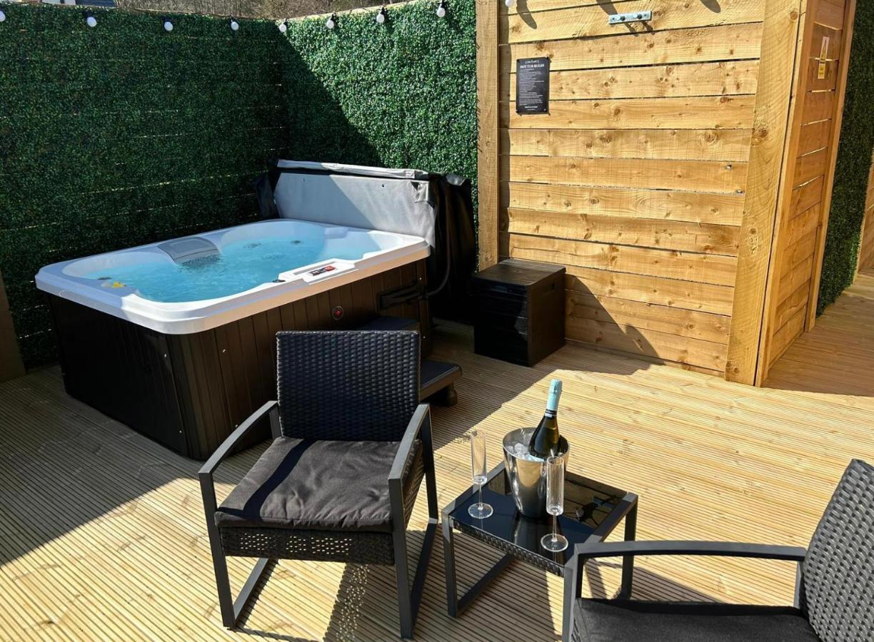 River Huts, Highland River Retreat With Hot Tub Inverness Exterior foto